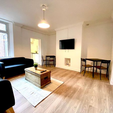 Huge Serviced Apartment With Free Parking Jesmond Extérieur photo