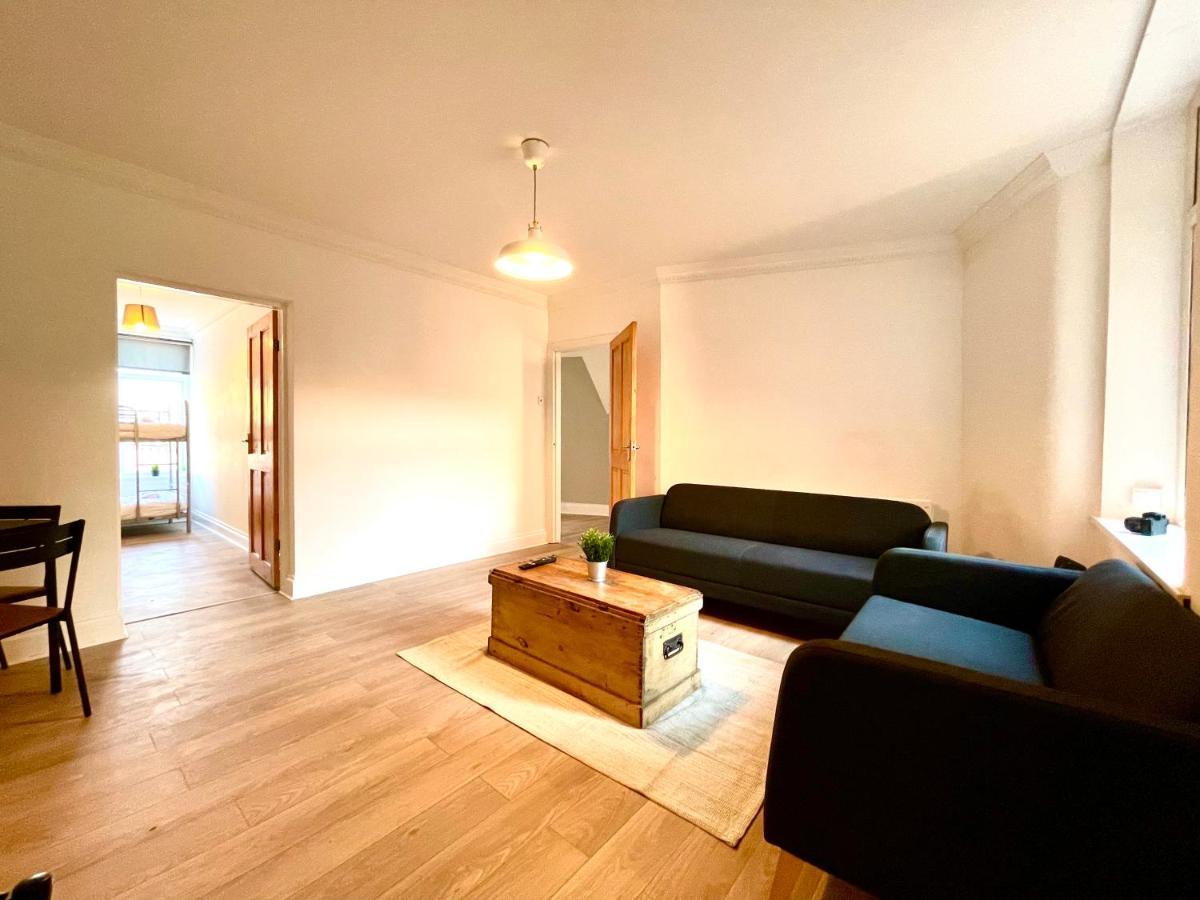 Huge Serviced Apartment With Free Parking Jesmond Extérieur photo