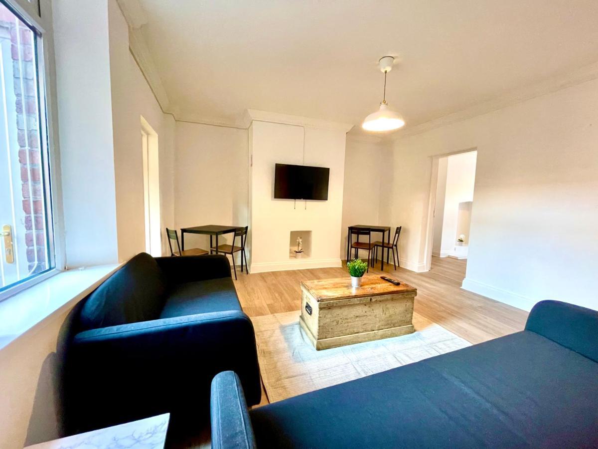Huge Serviced Apartment With Free Parking Jesmond Extérieur photo
